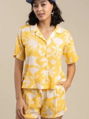 Sendero Provisions Co Isla Top Otomi-Amarillo Like New Size Small